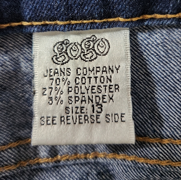 Gogo jeans brand size 13 jeans with rhinestones on the front pockets/button - Picture 5 of 12